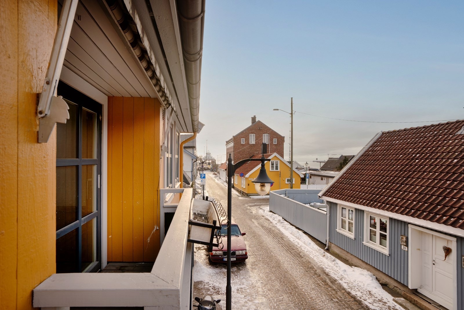 Utsikt mot sjøen. Galleribilde