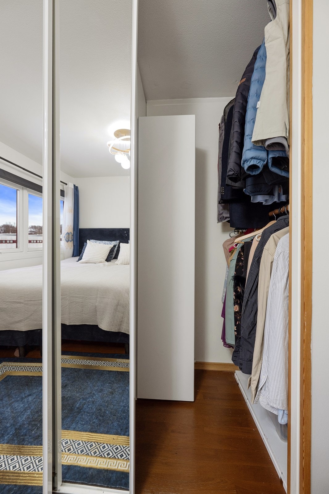 Hovedsoverommet har god plass til garderobeløsning Galleribilde