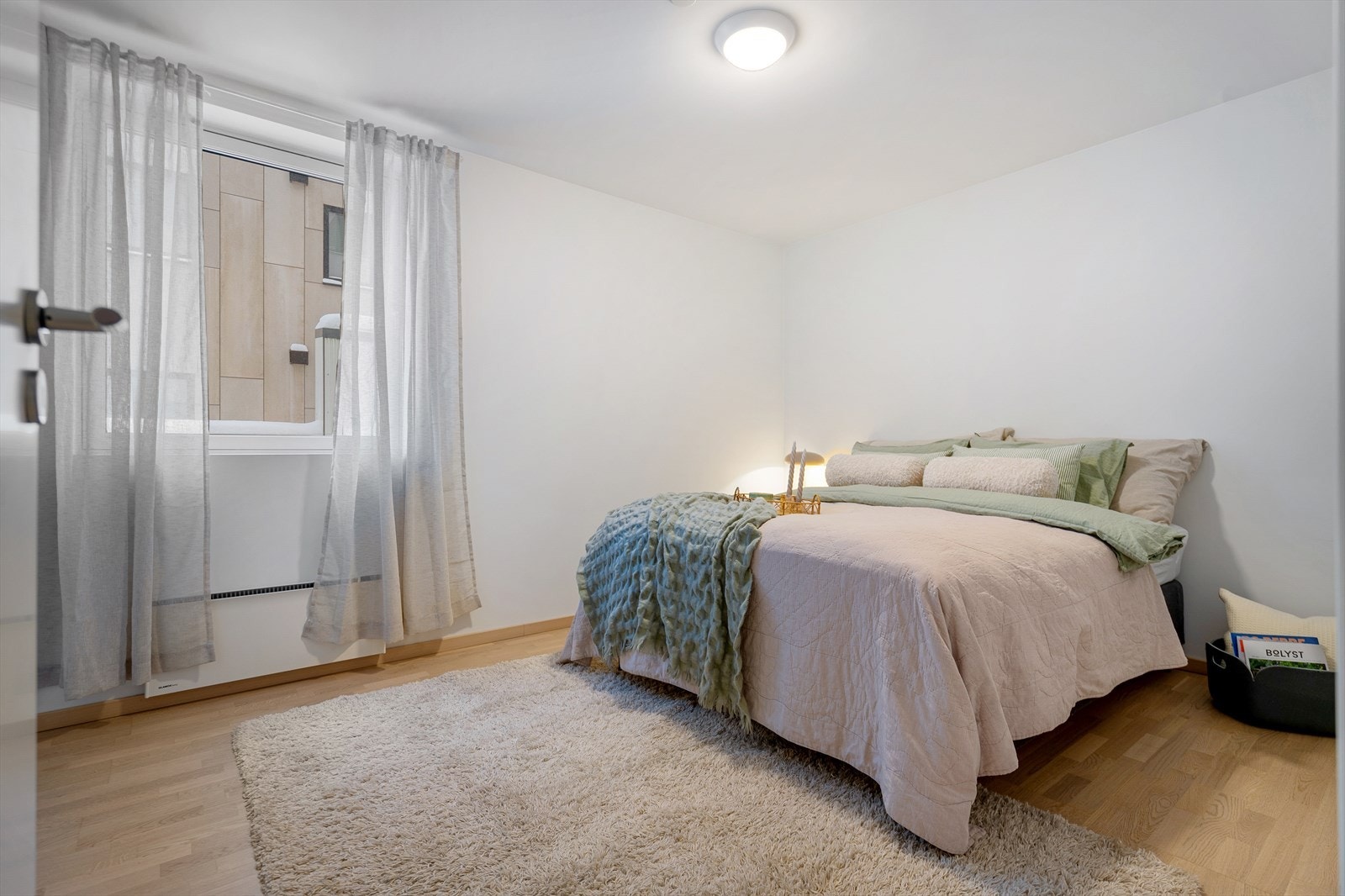 Soverom 1 har god plass til soveromsmøbler. Galleribilde