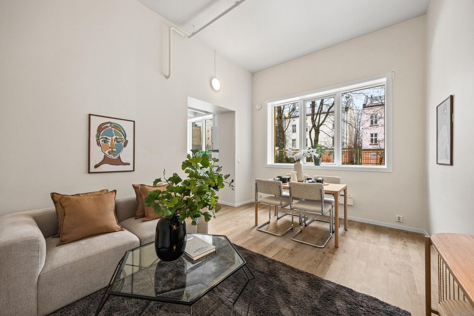 Velkommen til Markveien 32 D - Presentert av Eiendomsmegler Noman Afzal Galleribilde