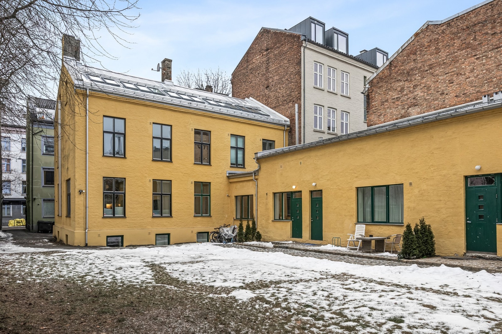 Sentral 3-roms i hjertet av Grünerløkka | Andelsleilighet på 2 plan | Egen adkomst til boligen fra felles bakgård Galleribilde