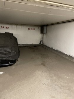 Tilhørende garasjeplass. Bildet er tatt av selger Galleribilde