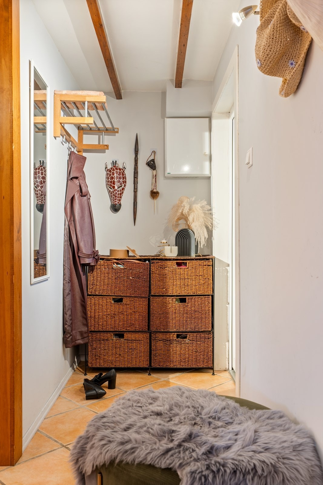 Kjeller er ikke godkjent (Det er ikke søkt bruksendring av rom i kjelleren). Galleribilde