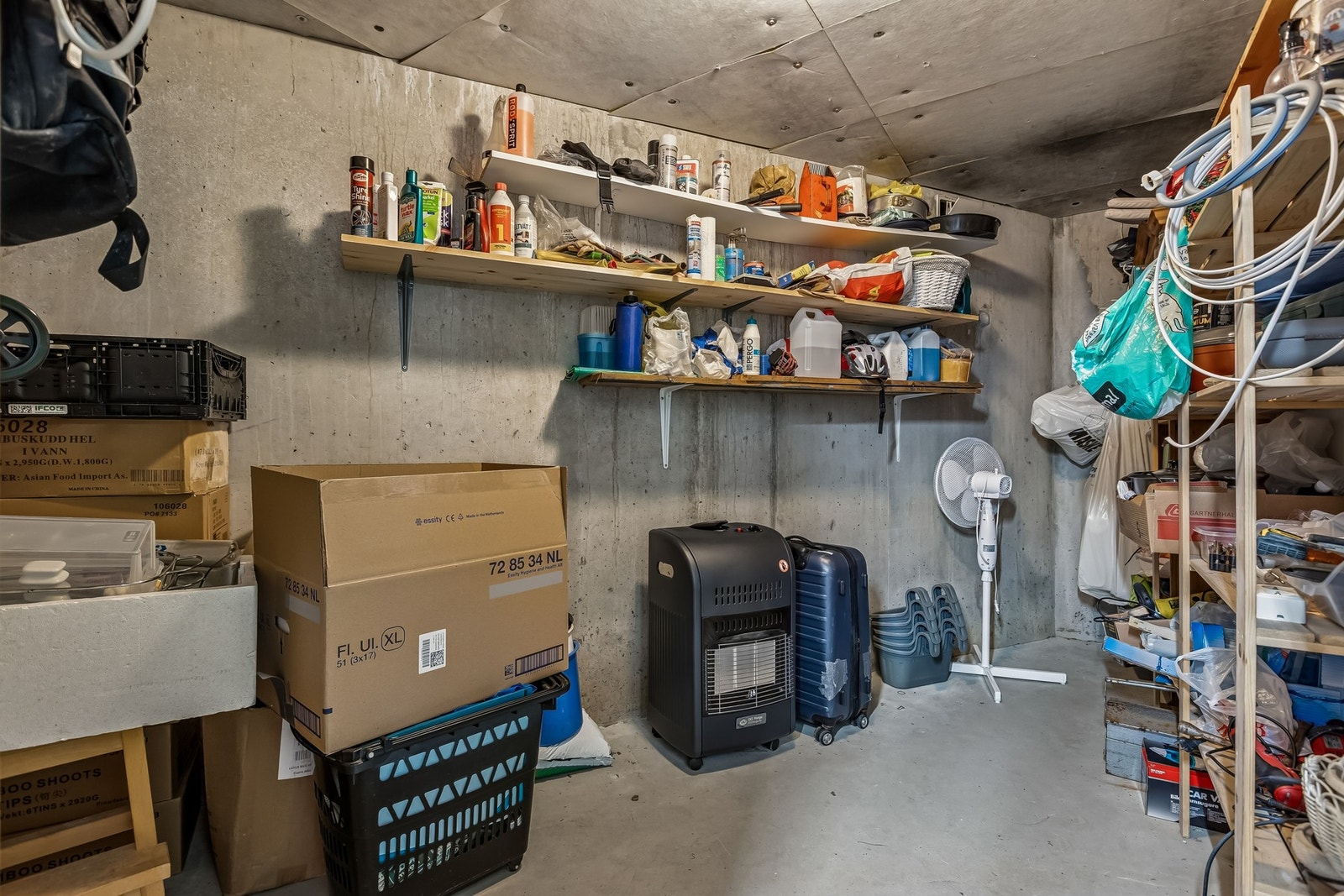 Praktisk bod på 7 m² gir godt med lagringsplass. (Ikke boden som følger med) Galleribilde