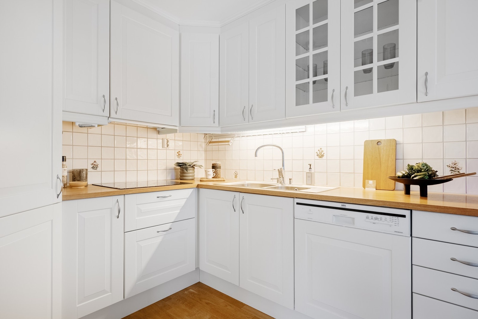 Godt med skuffer og skap Galleribilde