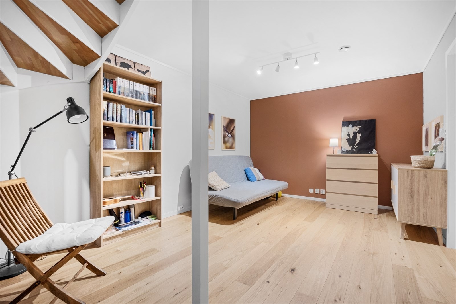 I hallen er det mulighet for en liten tv- stue for de minste. Galleribilde