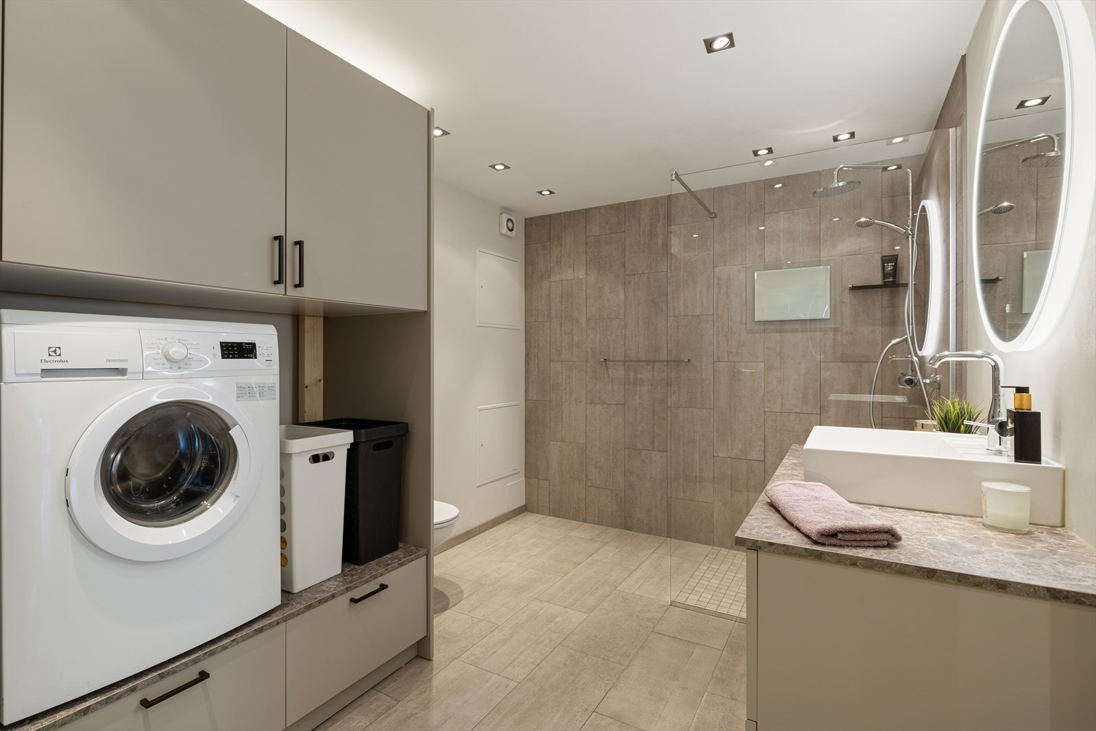 Delikat flislagt bad Galleribilde