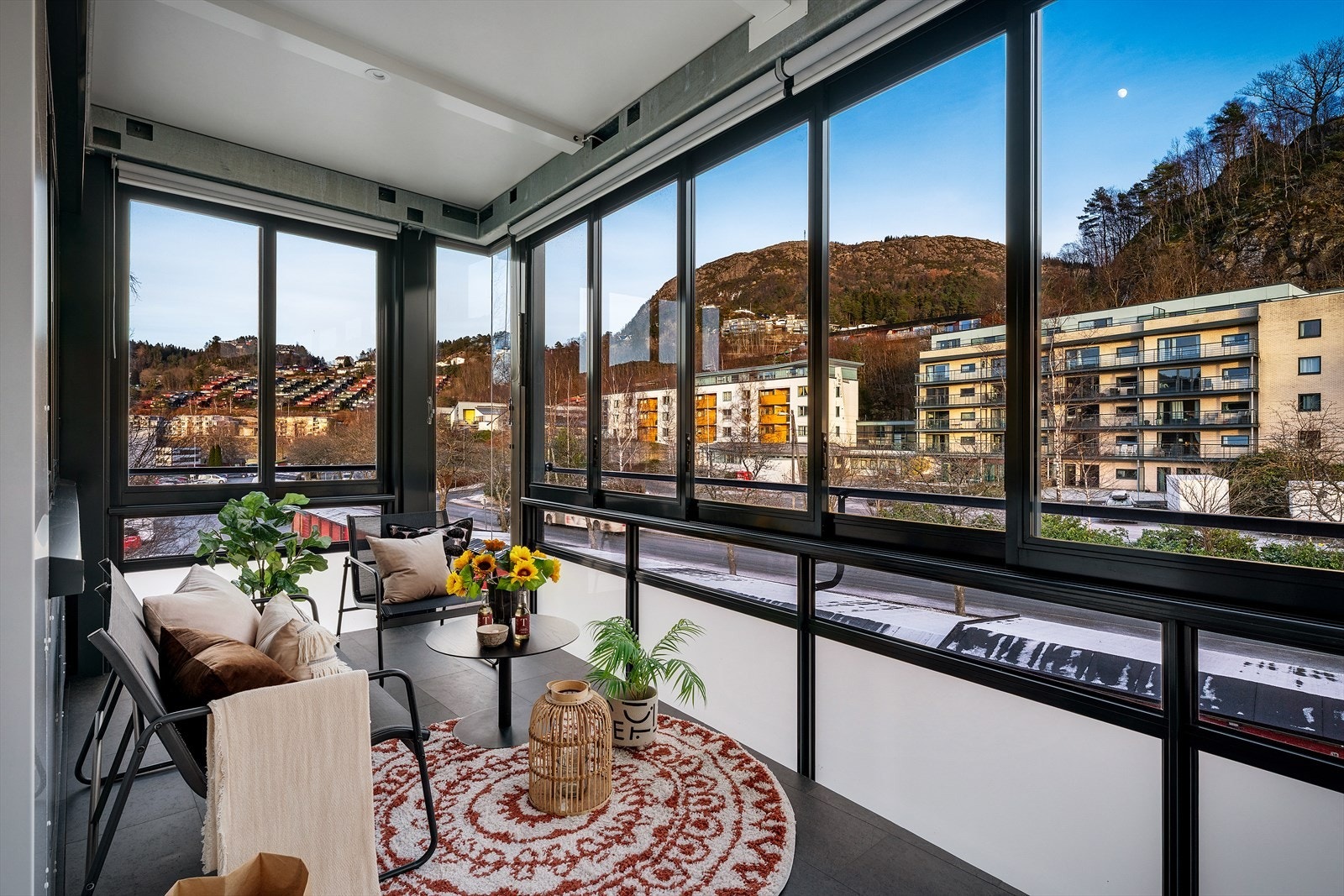 - En lun og flott 3-roms med gangavstand til "alt" du skulle behøve i hverdagen - Galleribilde