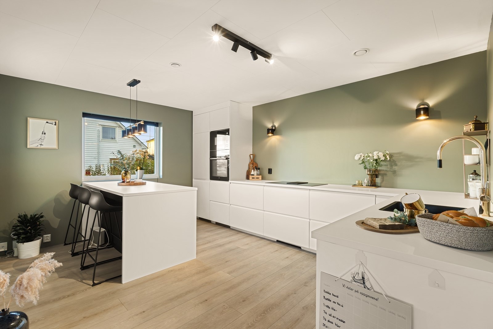 Her har du rikelig med benkeplass. Galleribilde