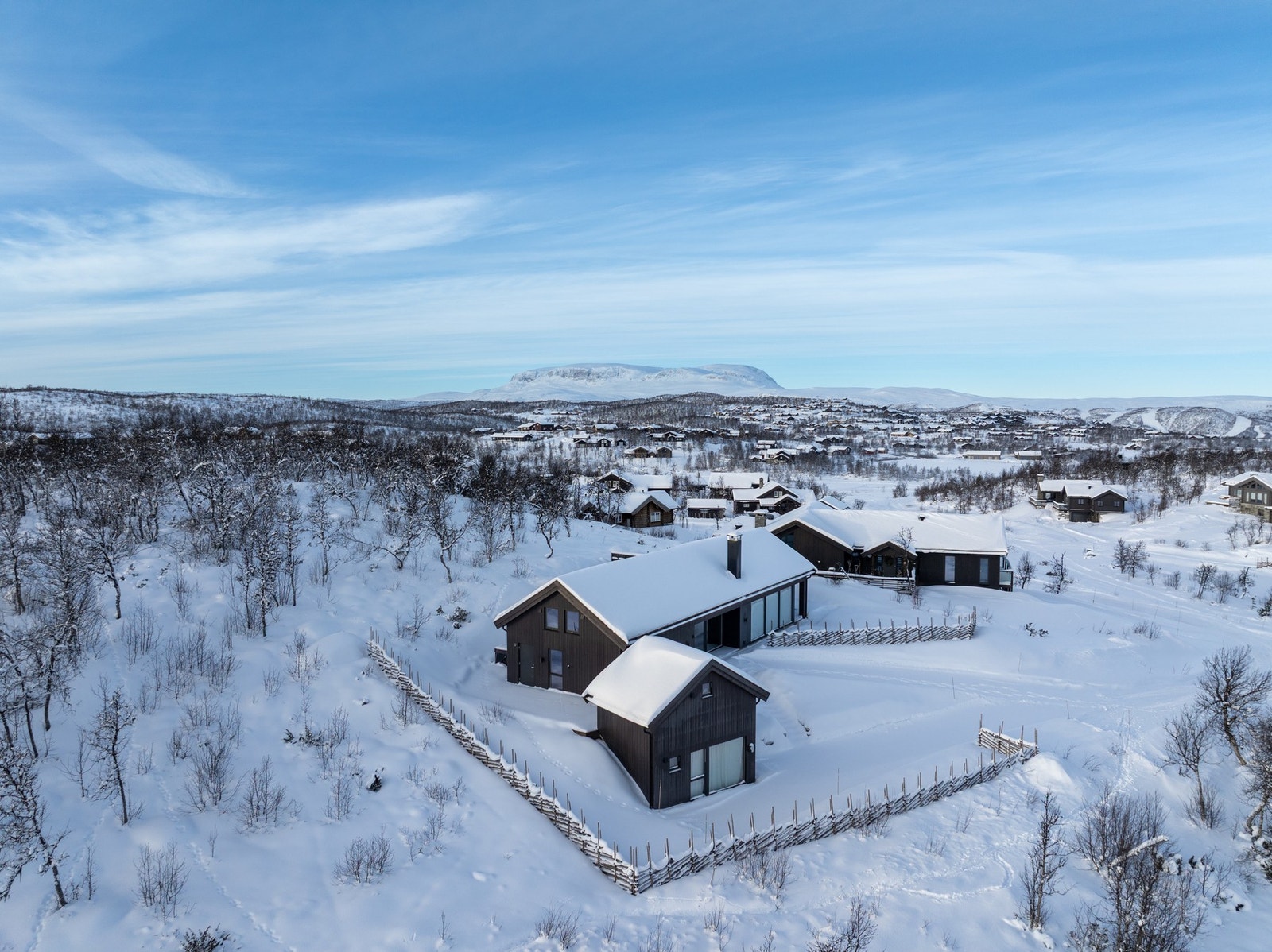 Velkommen til Solhovda 33 (Foto: Uthus Photography - Pål Harald Uthus) Galleribilde