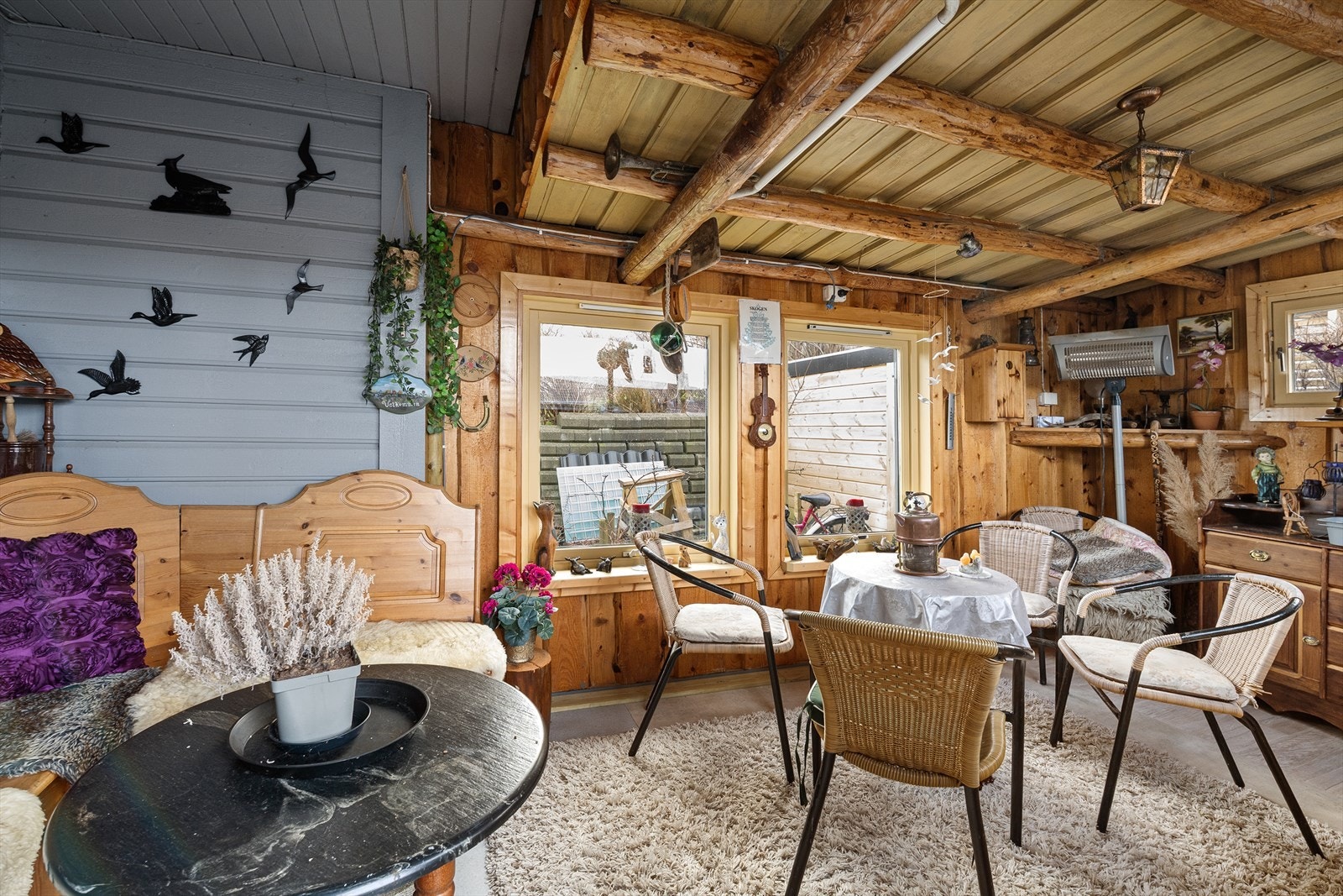 På terrassen er det bygget en hagestue. (ikke byggesøkt) Galleribilde