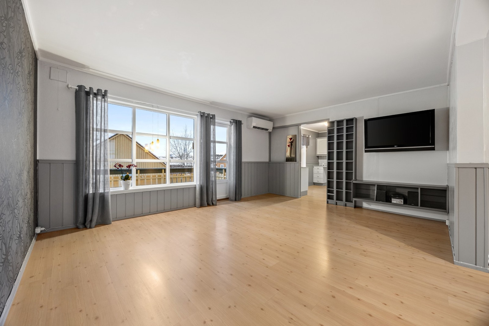 Det er oppvarming fra varmepumpe og elektrisitet Galleribilde