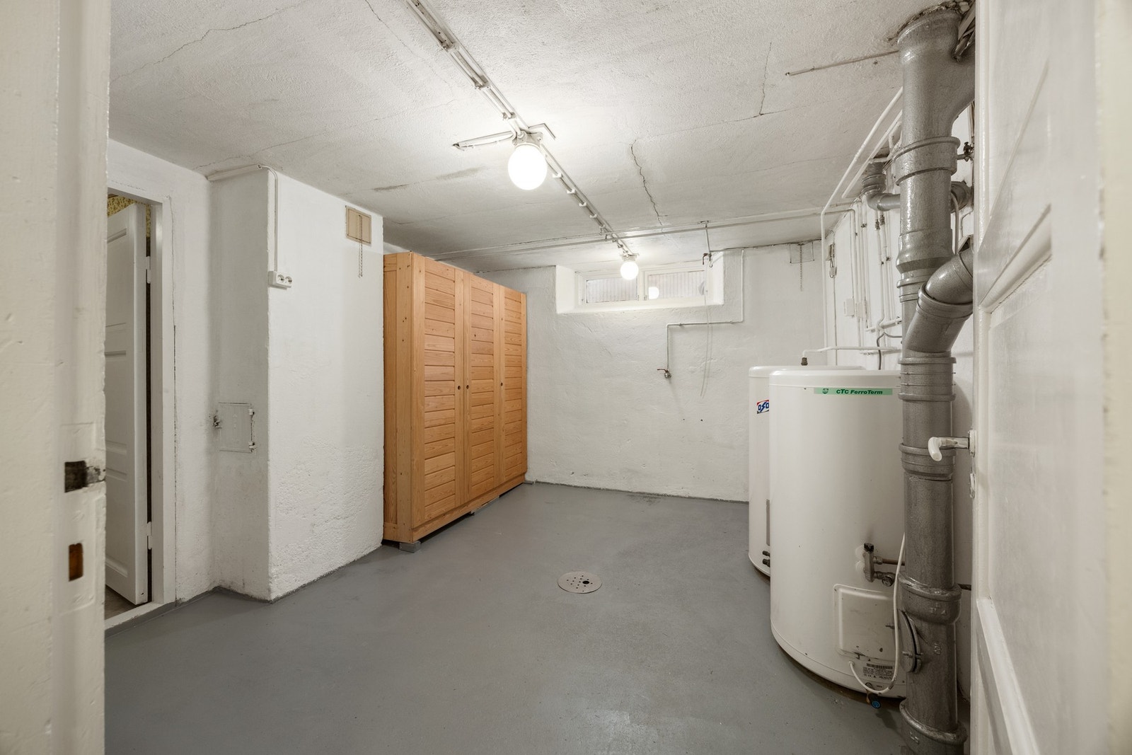 Kjellerbod Galleribilde