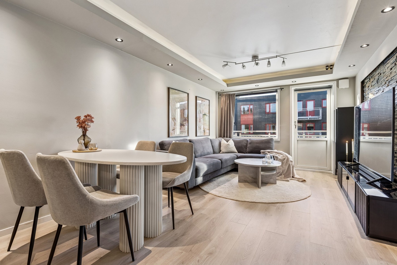 EiendomsMegler 1 v/Oliver Andreassen har gleden av å presentere Ole Aasveds veg 2! Foto: EFKT, (Robin Hope Syrstad) Galleribilde