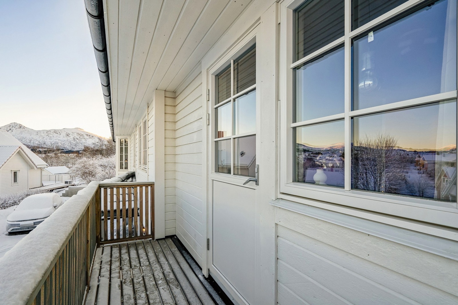 Luftebalkong. Galleribilde