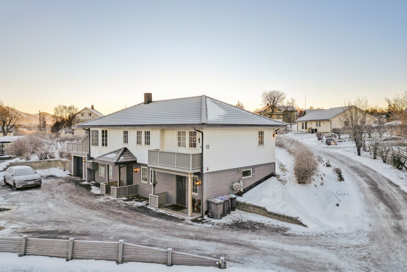 Velkommen til
Leknessløyfa 12 - Presentert av EiendomsMegler 1 Lofoten. Foto: EFKT. Galleribilde