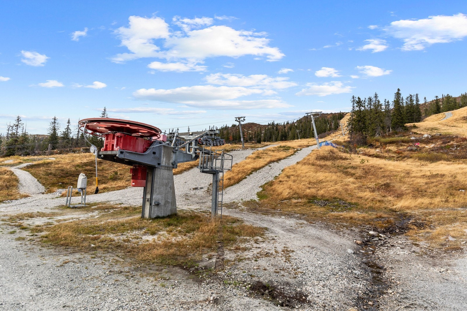 Alpintanlegg på vinteren og Trailcenter sommerhalvåret. Galleribilde