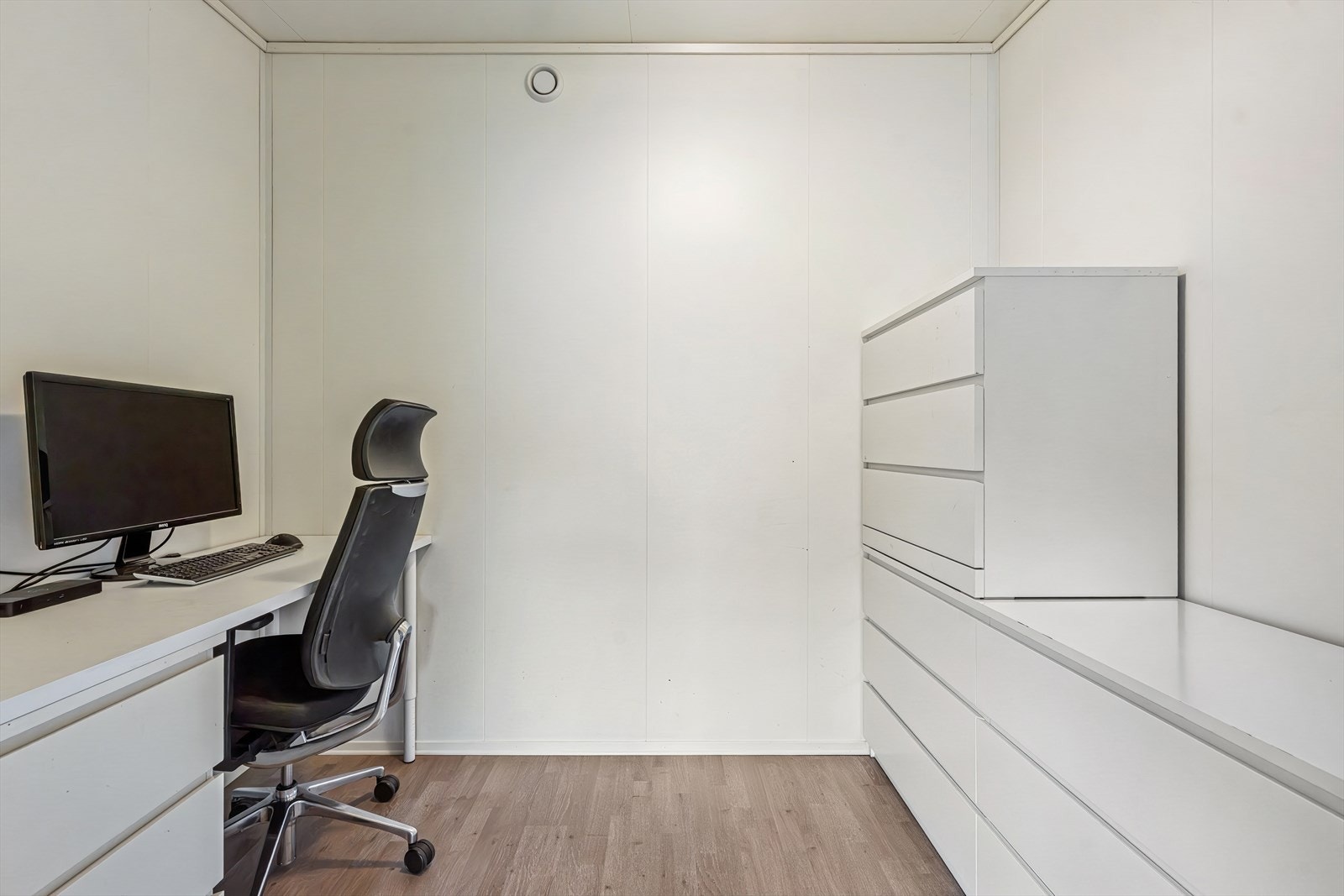 Isolert bod Galleribilde