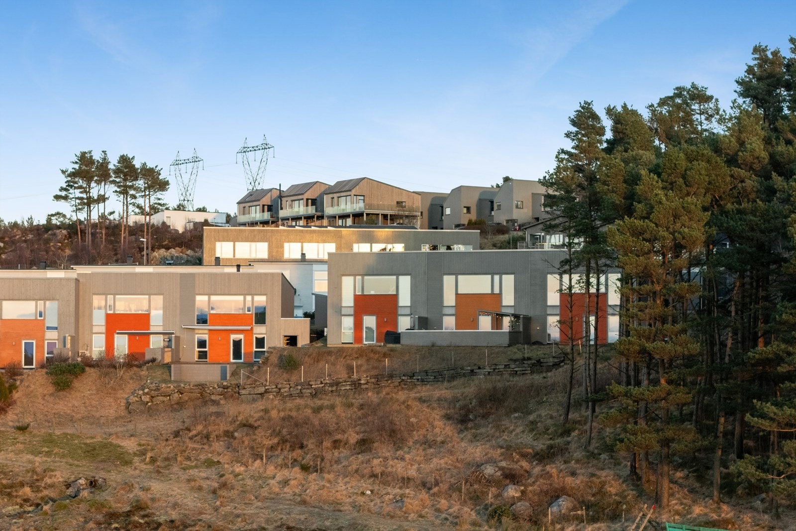 Det er gode kollektivmuligheter med busstopp ved Buggelandsstubben, ca. 13 minutters gange fra boligen Galleribilde