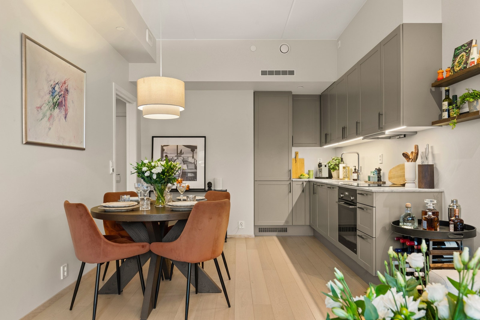 Nora Rørvik Larsen v/ Krogsveen har gleden av å presentere Nansenløkka 14! Foto: Alejandro Villanueva Galleribilde