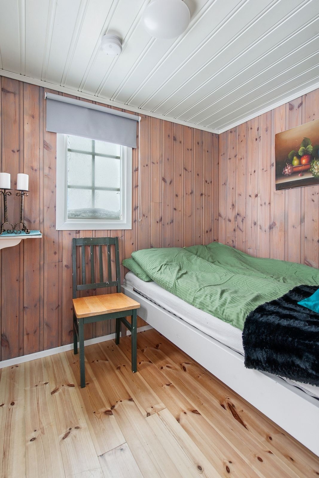 I uthuset finner du et innredet rom. Rommet er ikke omsøkt i kommunen. Galleribilde