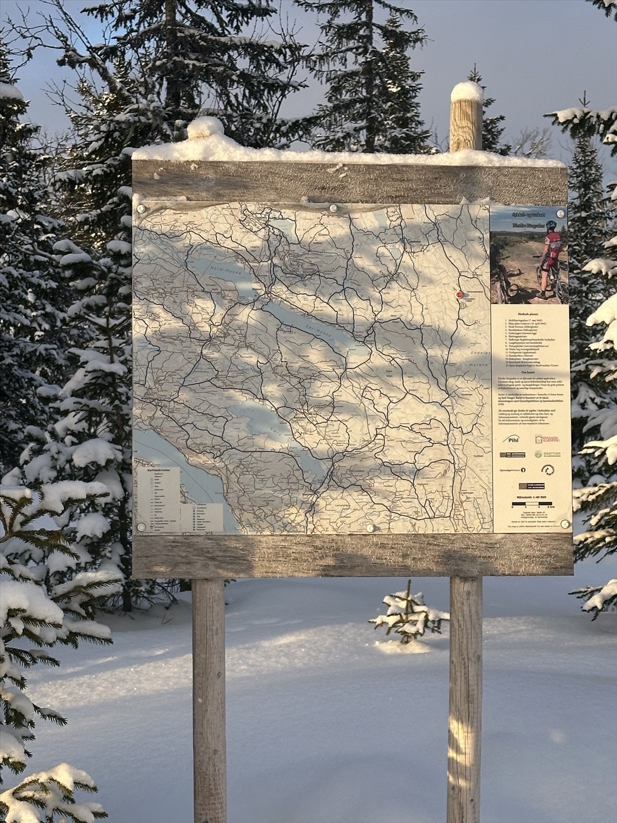 Området byr på et veletablert nettverk av stier for både sommer- og vinteraktiviteter. Galleribilde