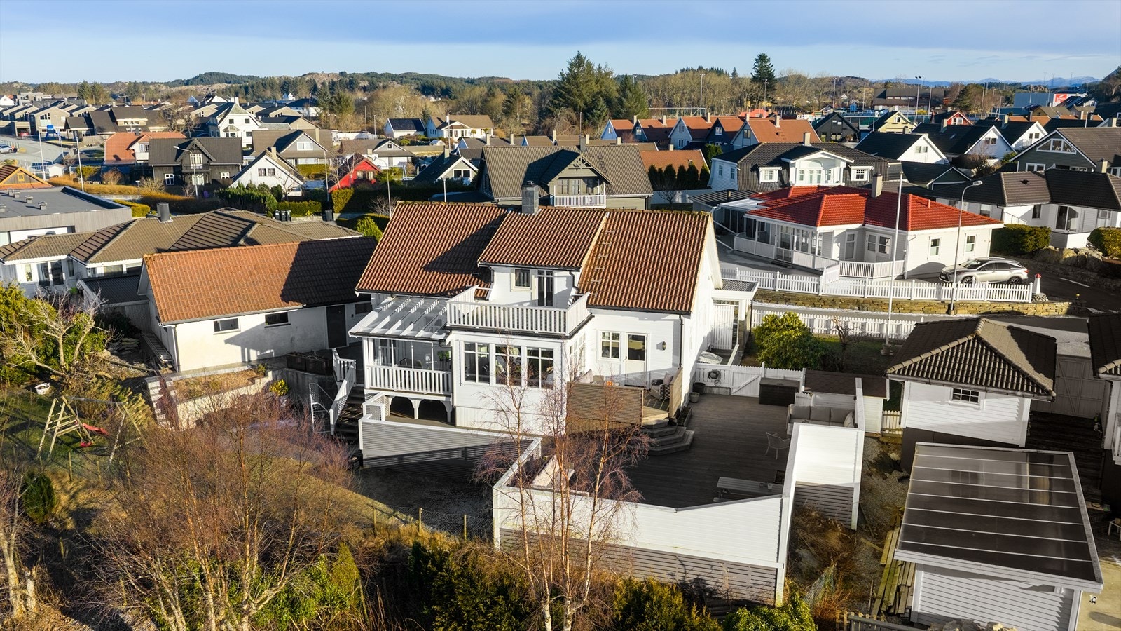 Skarvedne 41 er en stor og flott enebolig som er innredet over tre plan Galleribilde