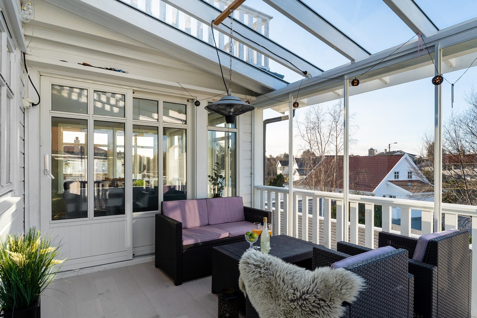 Her ligger alt til rette for å kunne nyte sene sommerkvelder sammen med venner og familie Galleribilde