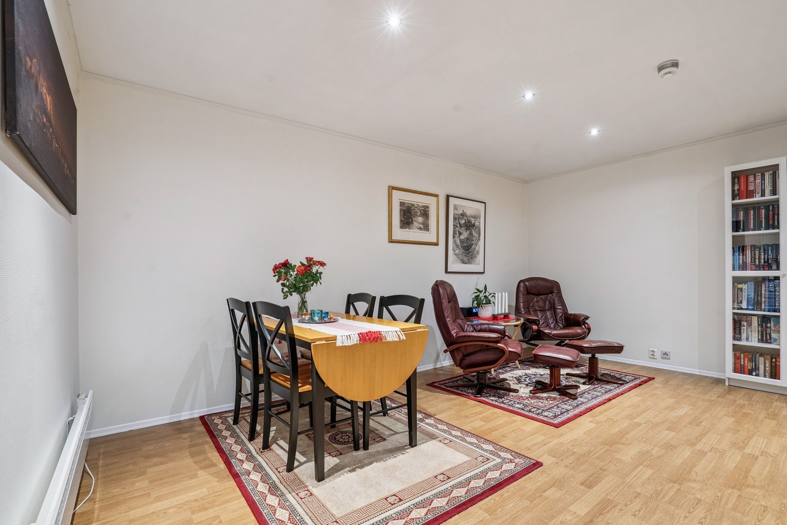 Rommet er enkelt å møblere etter eget ønske og behov. Galleribilde