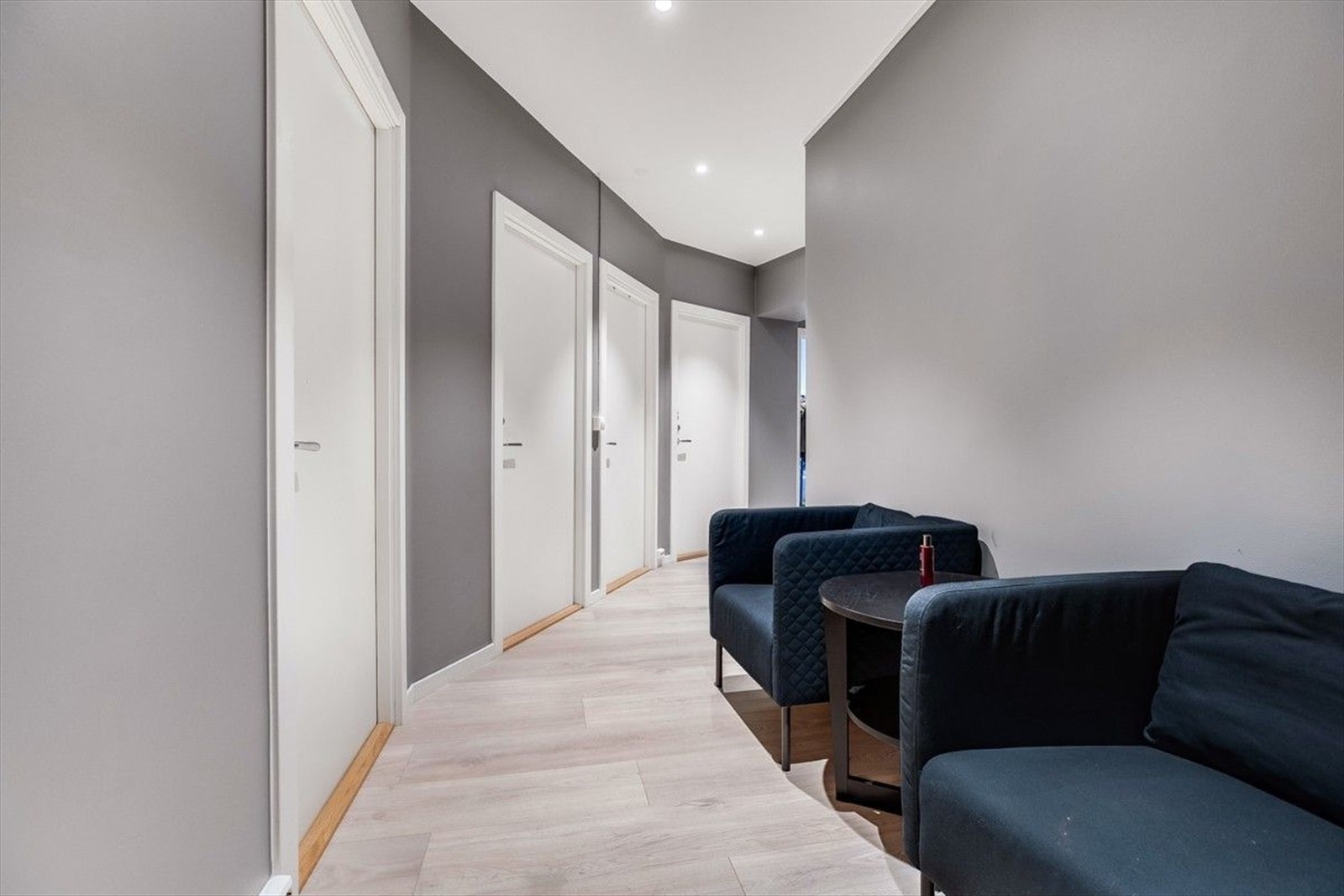 Gang og fellesarealet. Galleribilde