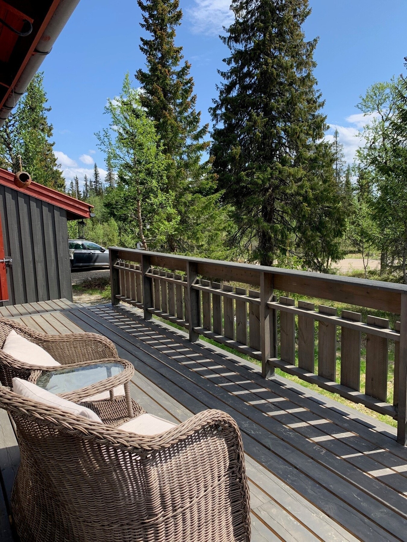 Sommerstemning på terrassen. Privat bilde. Galleribilde