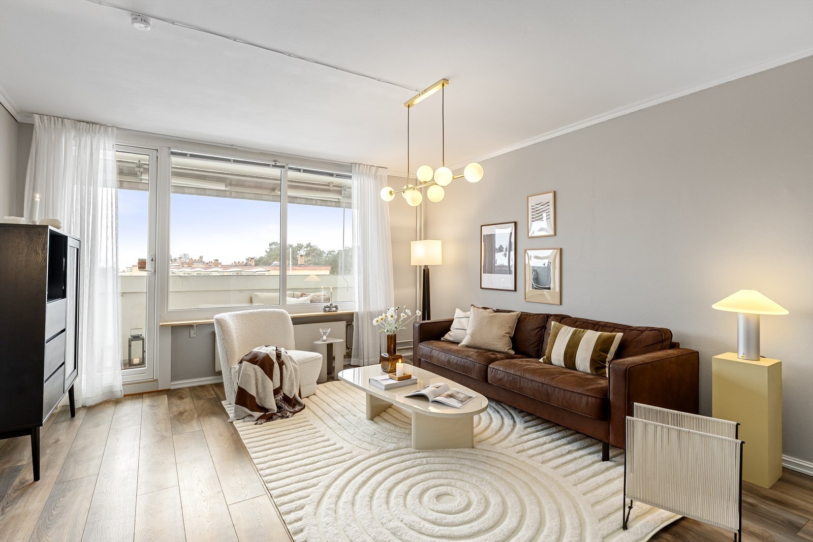 Velkommen til Vetlandsveien 66! Presentert av Ragnhild Feilberg v/Aktiv Eiendomsmegling. Foto: Petter Tanum Galleribilde