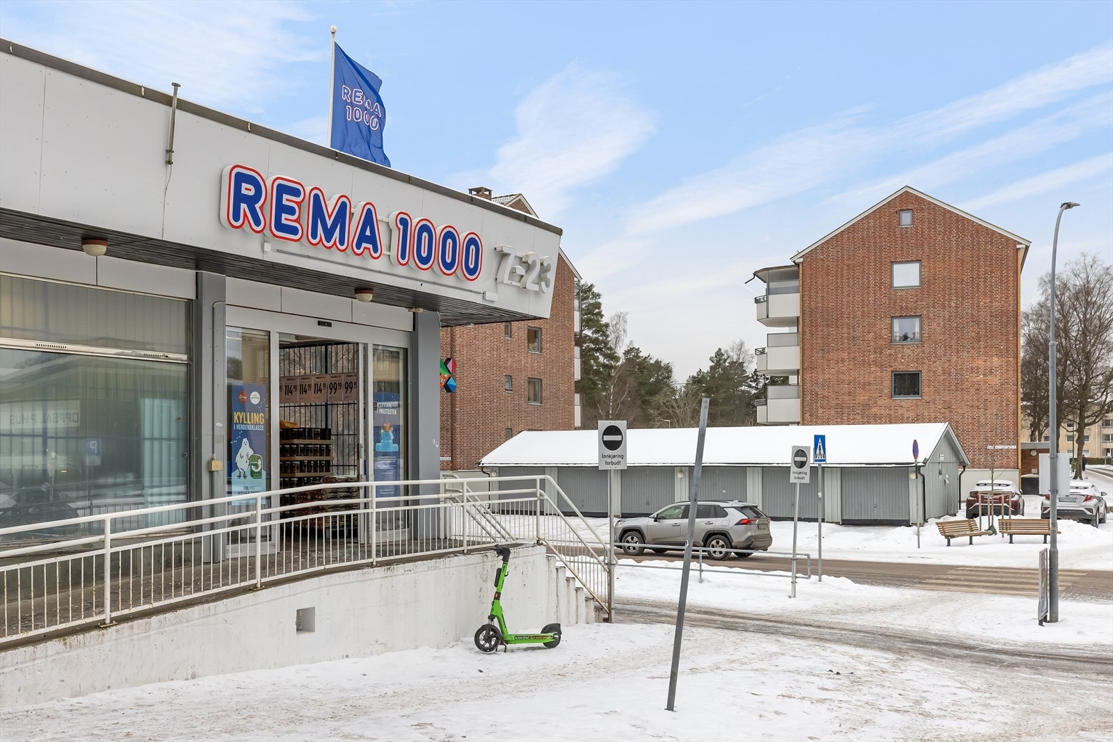 Med Rema 1000 i umiddelbar nærhet er dagligvarehandelen enkel. Galleribilde