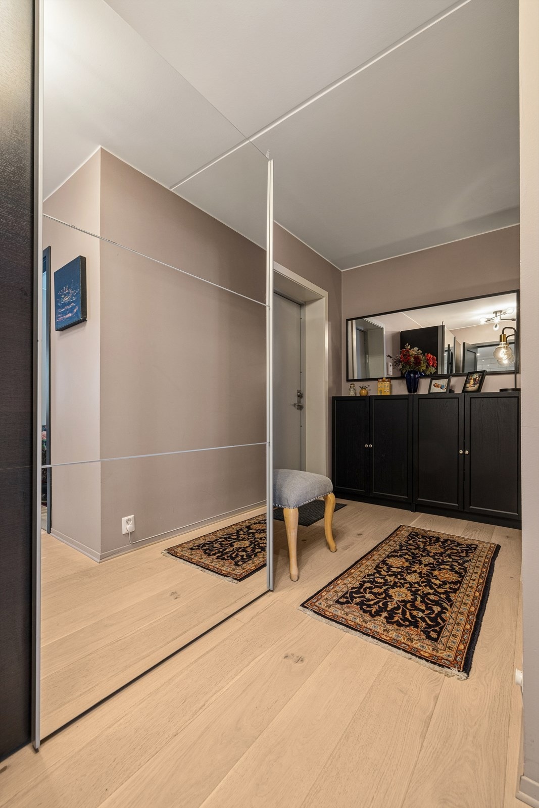 Denne sjeldne muligheten kan bli din!
Velkommen til visning og husk visningspåmelding. Galleribilde