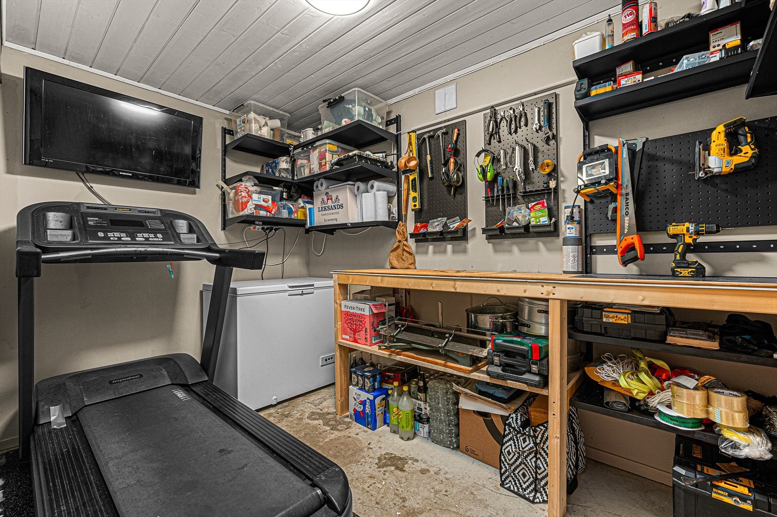 Praktisk bod i underetasjen. Sikringsskap ble oppgradert i 2022 Galleribilde