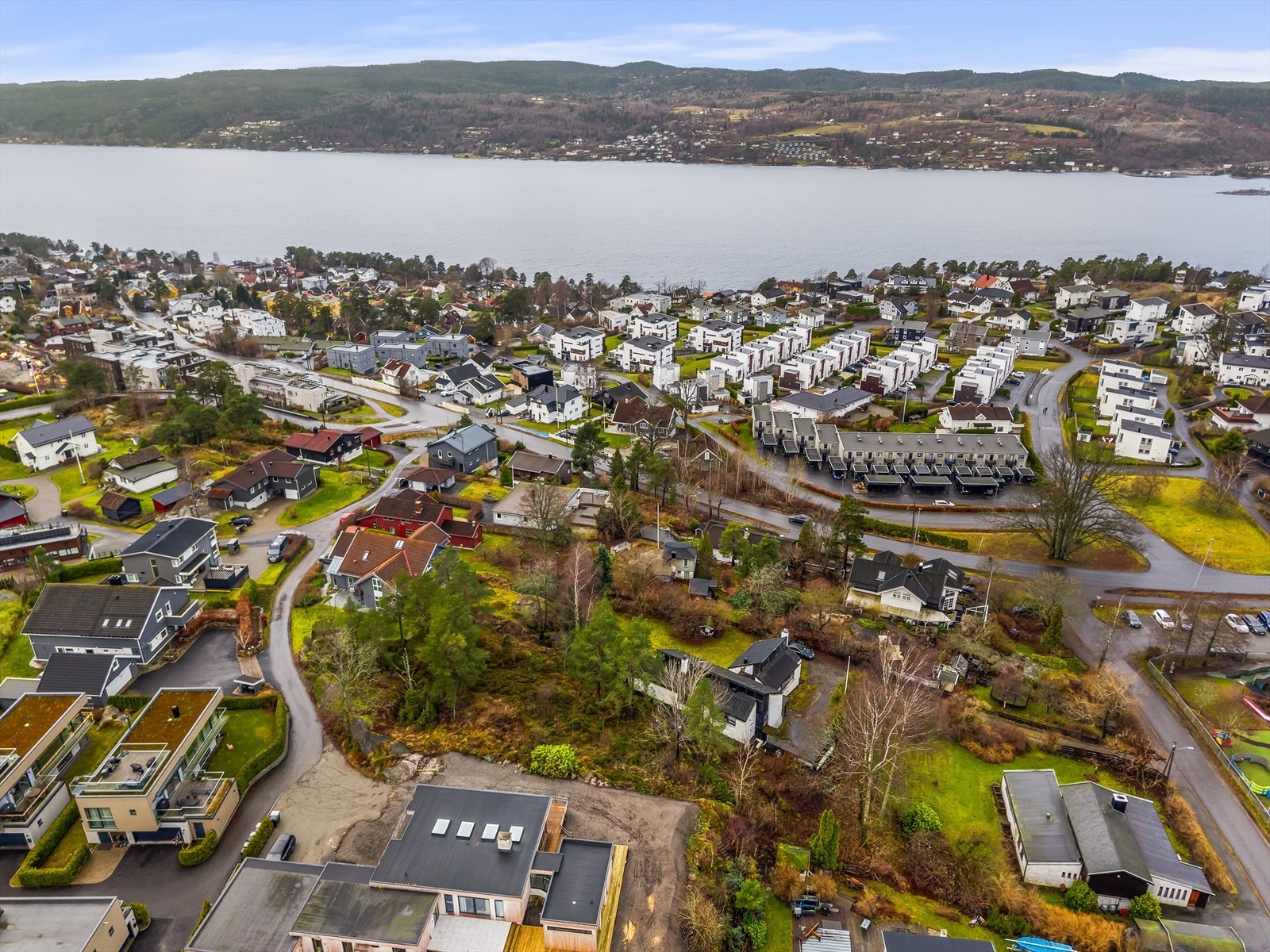 Nærhet til marka og flotte tur- og friluftsområder. Galleribilde
