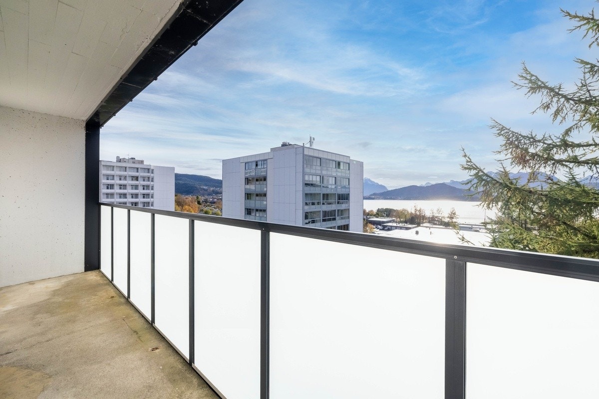 Egen balkong Galleribilde