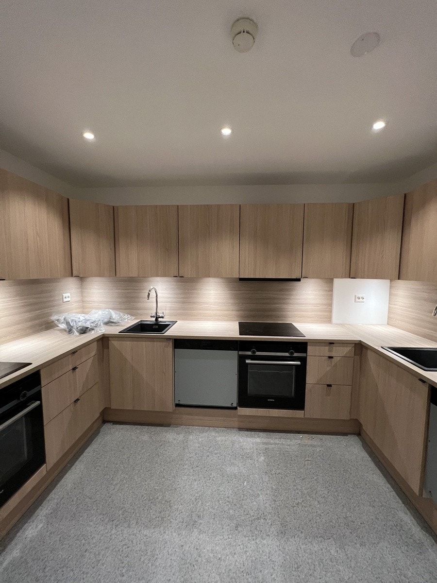 Felles kjøkken i 4. og 6. etasje. Tilgang til flere stekeovner og oppvaskmaskiner. Galleribilde