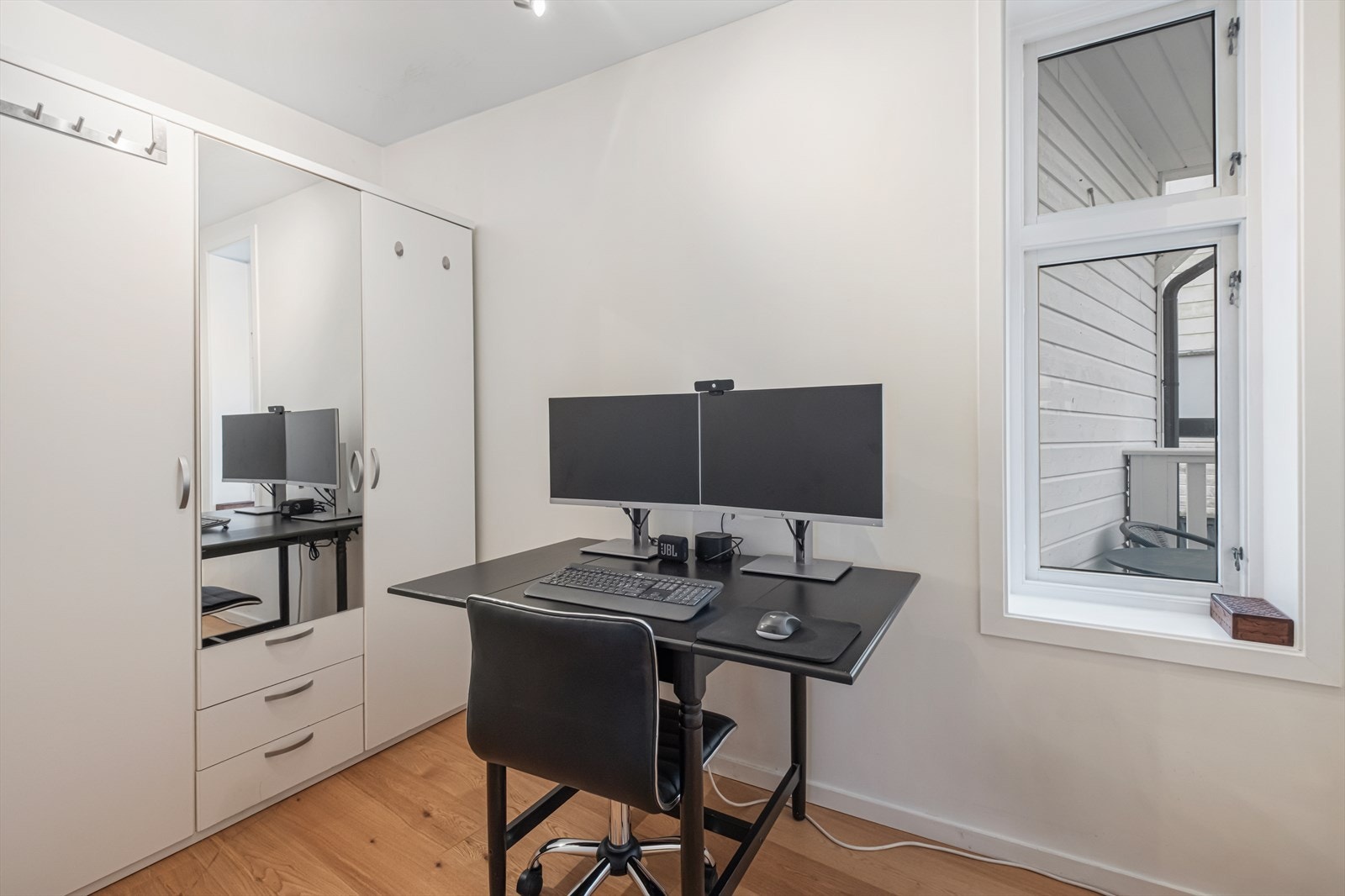 Soverom II - I dag innredet som kontor Galleribilde