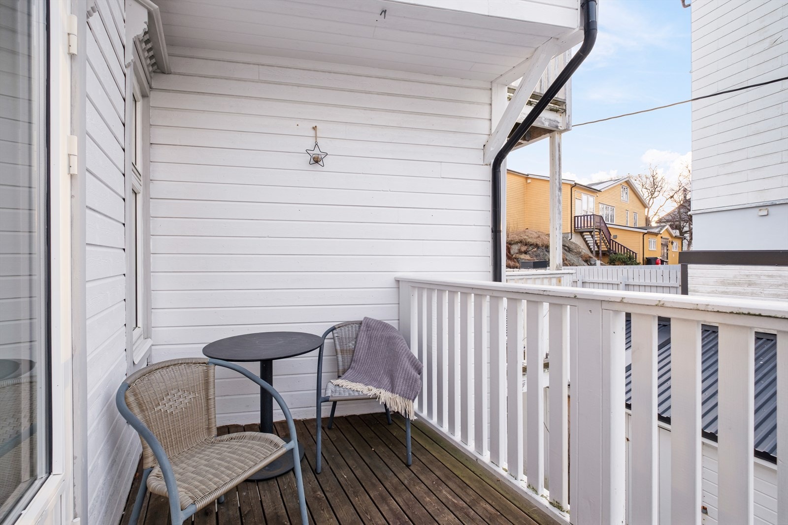 Sydvendt balkong på 6 kvm Galleribilde