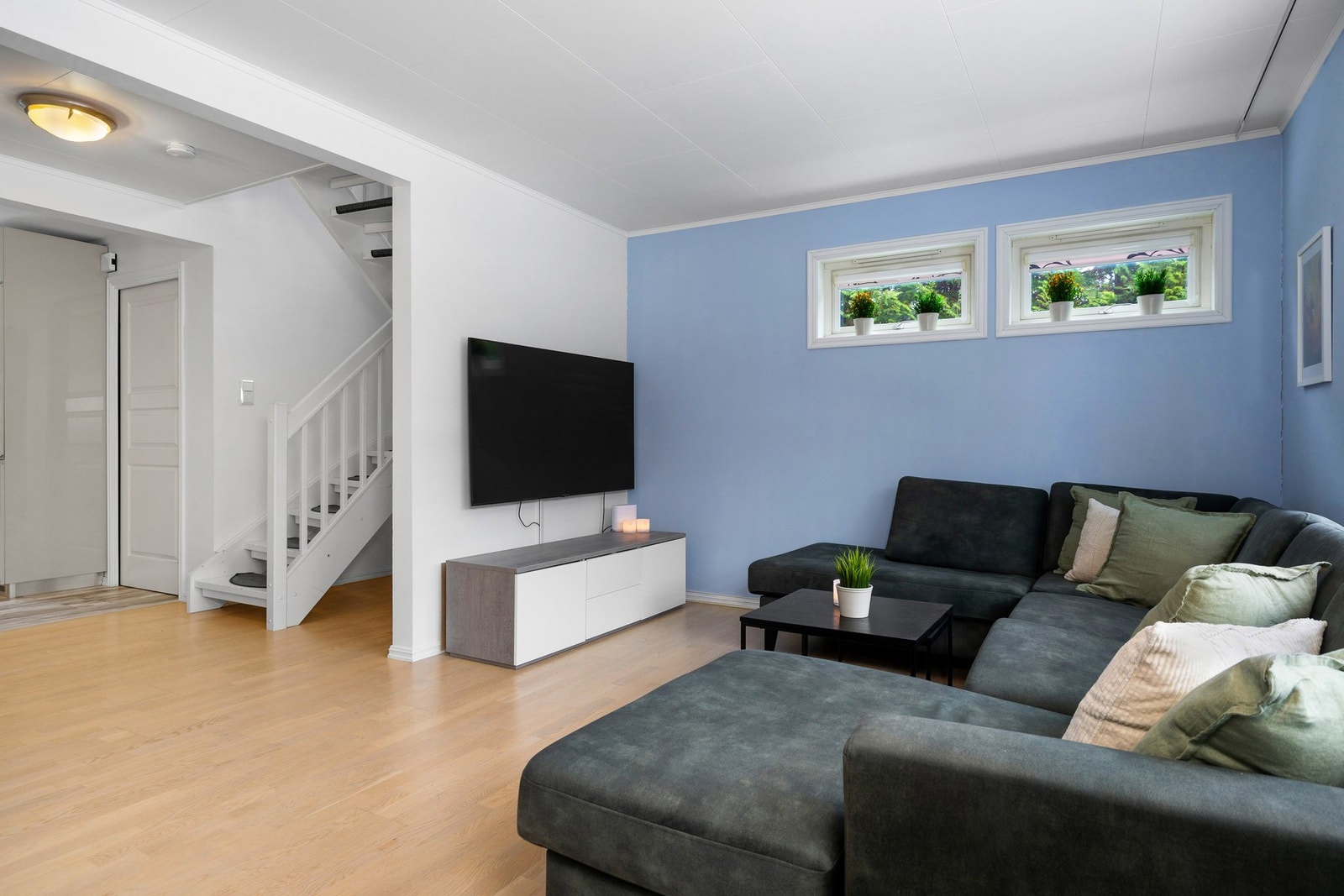 Stuen fra en annen vinkel. Galleribilde