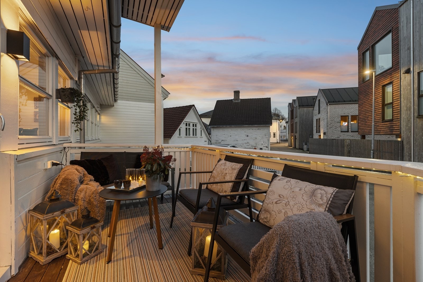 Fra stuen er det utgang til en herlig balkong på ca. 6 m². Galleribilde