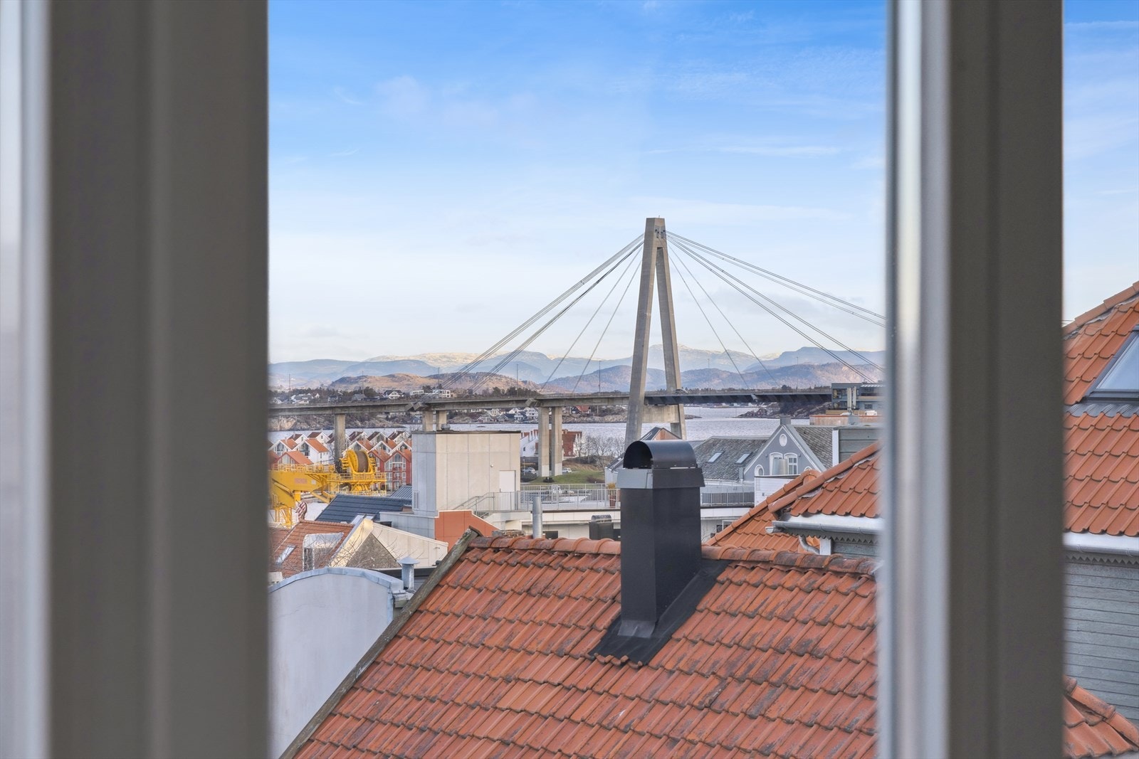 Utsikt mot Bybrua. Galleribilde