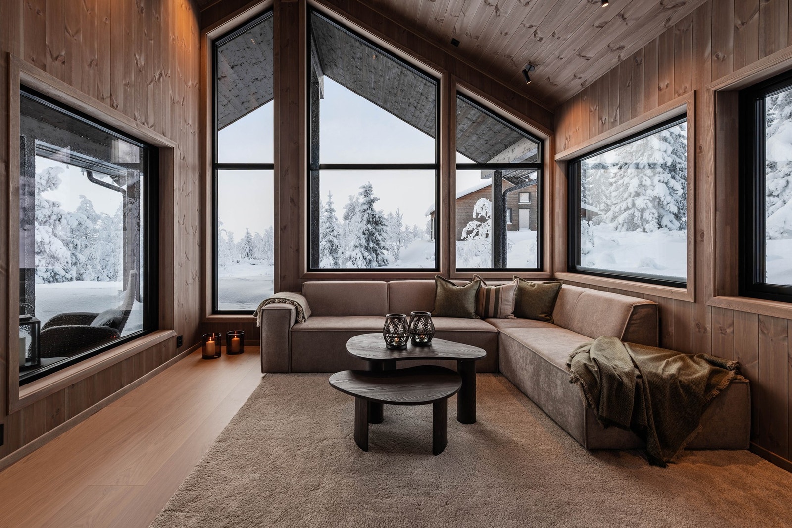 Et romslig og behagelig hjørne for avslapning og gode stunder. Galleribilde