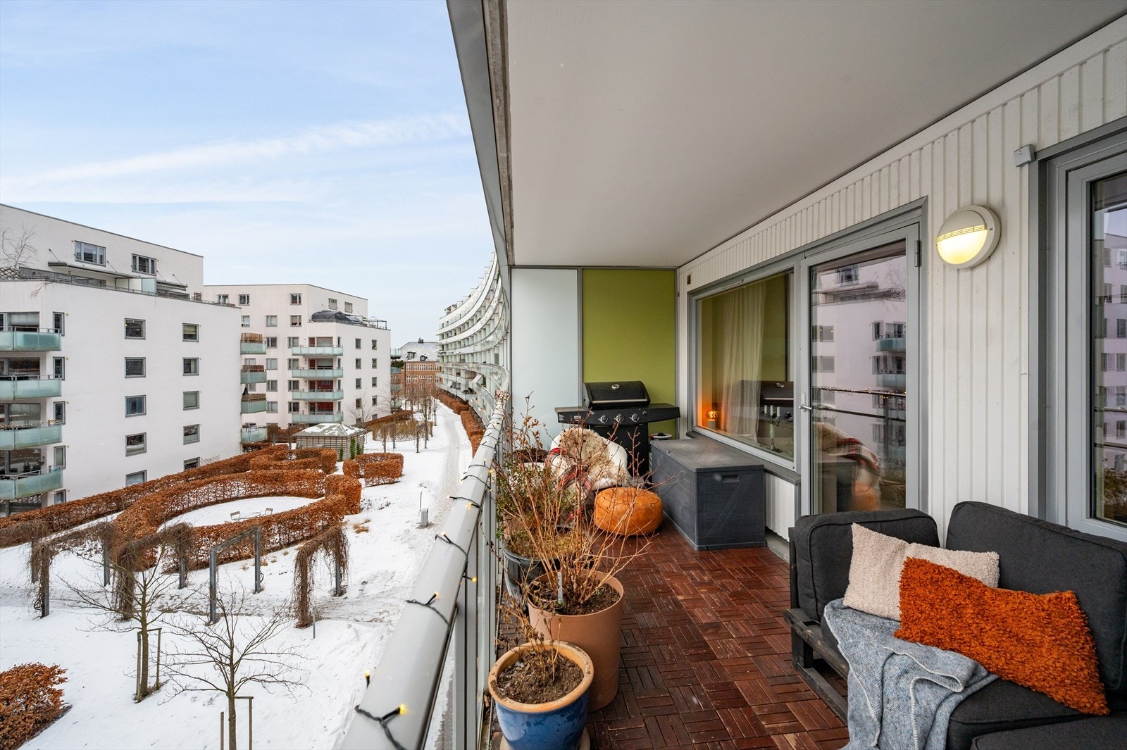 Leiligheten kan by på tre gode soverom, herlig balkong og en praktisk romløsning. Galleribilde