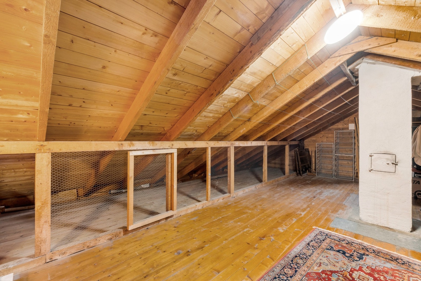 Oppbevaring på loft Galleribilde