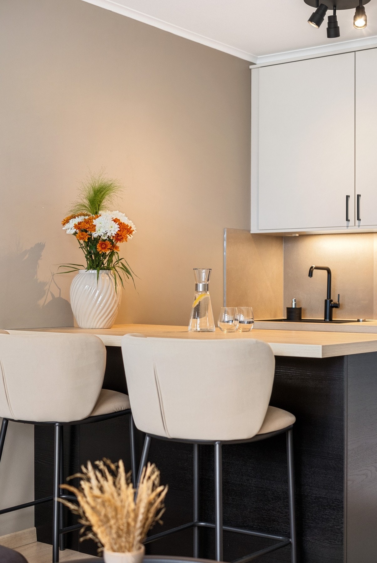 Tv- og internett er inkludert i felleskostnad. Galleribilde