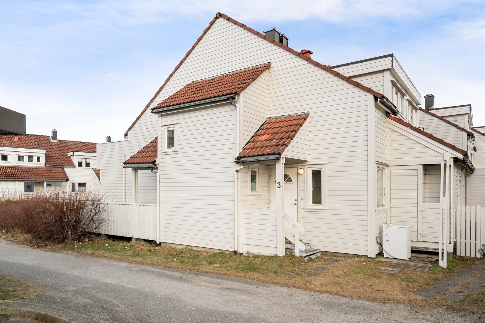 Her får man bla. fast parkering i lukket anlegg, flotte fellesarealer i brl og kort gangavstand til alt man trenger Galleribilde