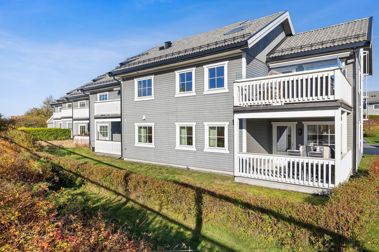 DNB Eiendom v/Karl-Otto Ruud har gleden av å presentere Gatuveien 25A! En flott 3-roms endeleilighet i byggets 1.etasje. Galleribilde