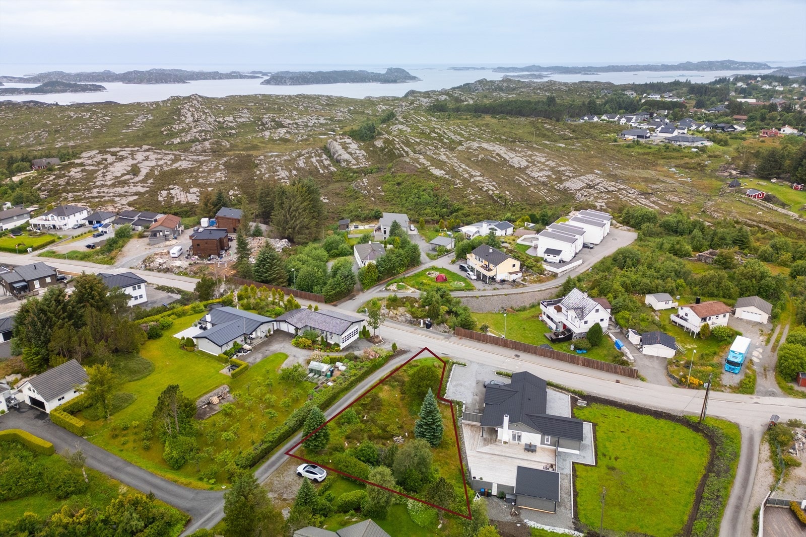Bo i et rolig og barnevennlig boligområde på Ågotnes, med nærhet til alt familien trenger i hverdagen Galleribilde